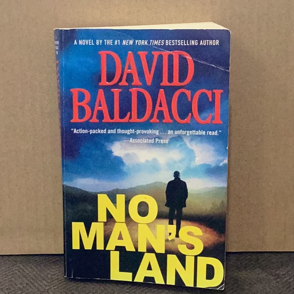 5/$20 ‘NO MAN’S LAND’' Thriller Book - by David Baldacci Soft Cover